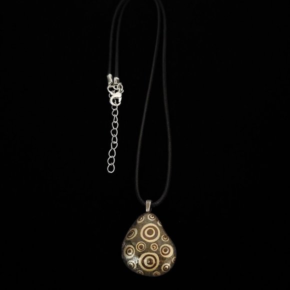 Hand Painted Dot Art Pendant. Grey River Stone with Gold and Brown Spheres - Picture 6 of 11